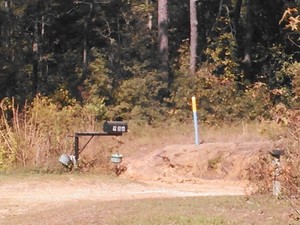 300x225 The break in the ditch across from 986 Bradford Road, in Berrien break, by John S. Quarterman, 6 November 2014