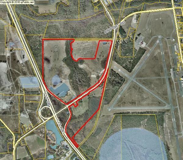 600x522 Devcon parcel 0127B 001, in Sabal Trail contractor yards next to Valdosta Airport, by John S. Quarterman, 20 February 2015