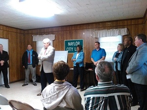 Steve Stalvey (Utilities), Mike Fletcher (Engineer), Joe Pritchard (County Manager), Joyce Evans (Dist. 1), George Page (VLPRA), Paige Dukes (County Clerk), Demarcus Marshall (Dist. 4), Bill Slaughter (Chairman), seated: Robert & Carolyn Dinkins